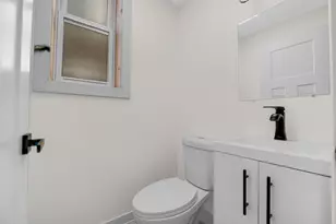 8758 S Wabash Ave, Chicago, IL 60619 - Photo 11