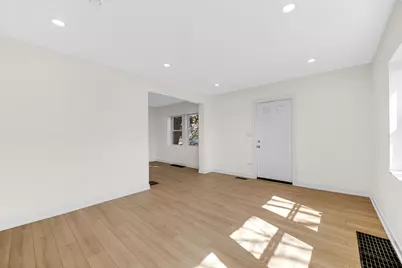 8758 S Wabash Avenue, Chicago, IL 60619 - Photo 5