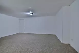 8637 1/2 W Foster Ave, Chicago, IL 60656 - Photo 23