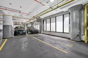 333 W Hubbard St, Chicago, IL 60610 - Photo 31