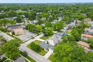 803 E Harrison Ave, Wheaton, IL 60187 - Photo 21