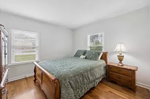 803 E Harrison Ave, Wheaton, IL 60187 - Photo 13