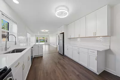 415 W 95th Place, Chicago, IL 60628 - Photo 9