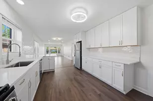 415 W 95th Pl, Chicago, IL 60628 - Photo 9