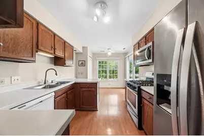 256 Southwick Court #256, Vernon Hills, IL 60061 - Photo 9
