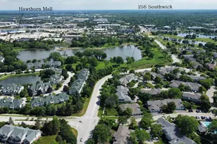 256 Southwick Ct, Vernon Hills, IL 60061 - Photo 21