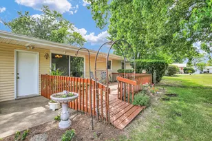 106 W Willow St, Fairbury, IL 61739 - Photo 29