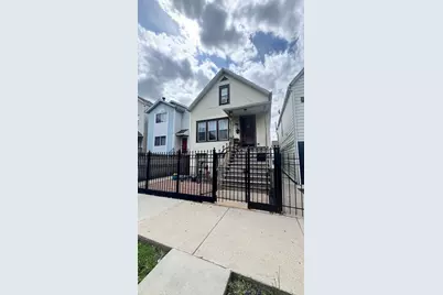1638 N Campbell Avenue, Chicago, IL 60647 - Photo 1