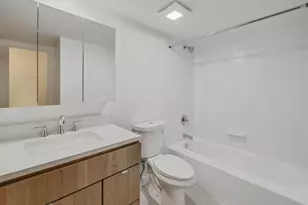 1025 S Fernandez Ave, Arlington Heights, IL 60005 - Photo 9