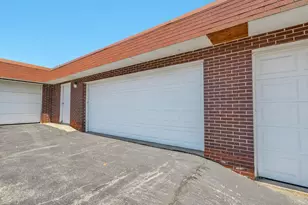 1025 S Fernandez Ave, Arlington Heights, IL 60005 - Photo 17