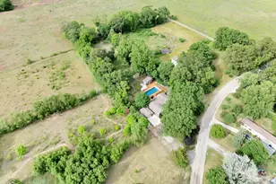 5559 E Boy Scout Rd, Saint Anne, IL 60964 - Photo 3