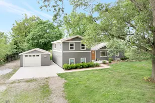 5559 E Boy Scout Rd, Saint Anne, IL 60964 - Photo 43
