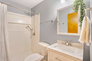 9661 S Karlov Ave, Oak Lawn, IL 60453 - Photo 11