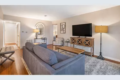 9661 S Karlov Avenue #102, Oak Lawn, IL 60453 - Photo 3
