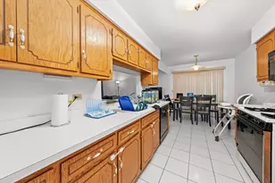 4343 W Emerald Way St, Alsip, IL 60803 - Photo 7