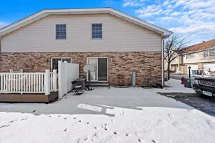 4343 W Emerald Way St, Alsip, IL 60803 - Photo 29