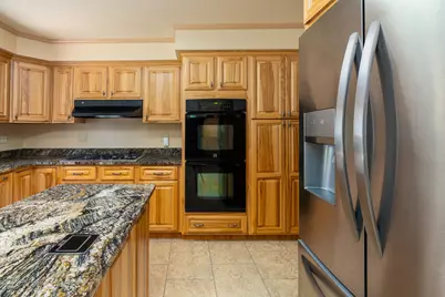105 Woodlake Lane, Eldorado, IL 62930 - Photo 17