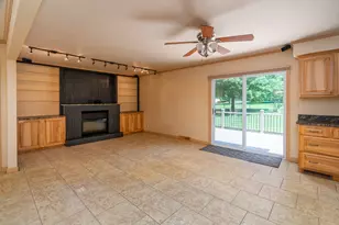 105 Woodlake Ln, Eldorado, IL 62930 - Photo 19