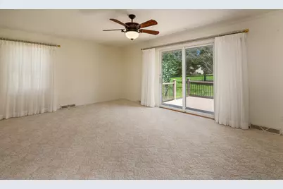105 Woodlake Lane, Eldorado, IL 62930 - Photo 27