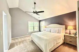113 Chatsworth Cir, Schaumburg, IL 60194 - Photo 15