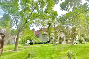 113 Chatsworth Cir, Schaumburg, IL 60194 - Photo 5