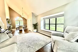 113 Chatsworth Cir, Schaumburg, IL 60194 - Photo 7