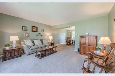 30W071 Elmwood Court, Warrenville, IL 60555 - Photo 5