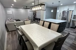 6800 N California Ave, Chicago, IL 60645 - Photo 13