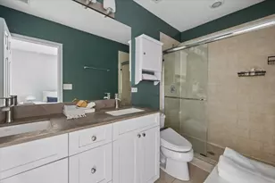 2114 N Spaulding Ave, Chicago, IL 60647 - Photo 13