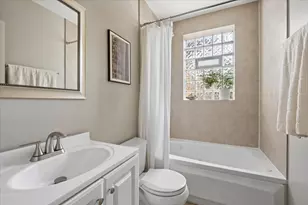 2114 N Spaulding Ave, Chicago, IL 60647 - Photo 15