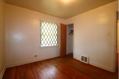 8821 S Eggleston Avenue, Chicago, IL 60620 - Photo 11