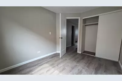 553 W Park Avenue #D, Libertyville, IL 60048 - Photo 11