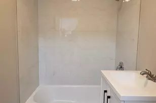 553 W Park Ave, Libertyville, IL 60048 - Photo 13
