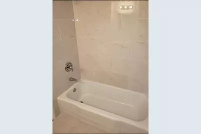 553 W Park Avenue #D, Libertyville, IL 60048 - Photo 13