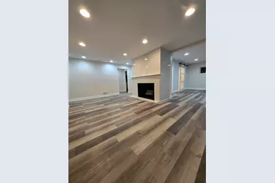 813 Chicago Road, Chicago Heights, IL 60411 - Photo 3