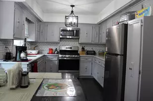 17131 Yates St, South Holland, IL 60473 - Photo 27