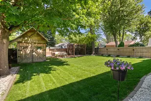 361 S Commonwealth Ave, Elgin, IL 60123 - Photo 29