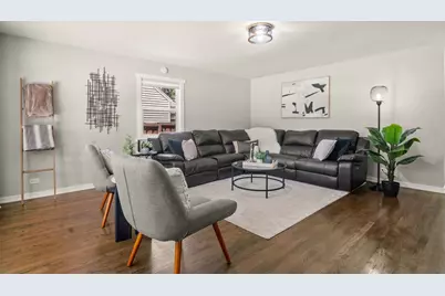 361 S Commonwealth Avenue, Elgin, IL 60123 - Photo 5