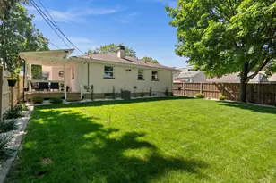 361 S Commonwealth Ave, Elgin, IL 60123 - Photo 33