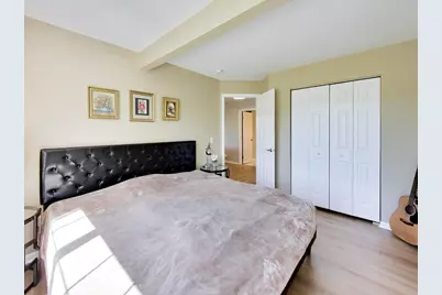 986 Viewpoint Drive, Lake in the Hills, IL 60156 - Photo 29