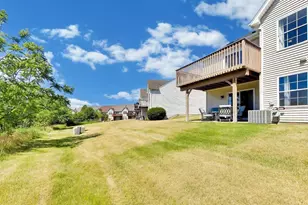 986 Viewpoint Dr, Lake in the Hills, IL 60156 - Photo 39