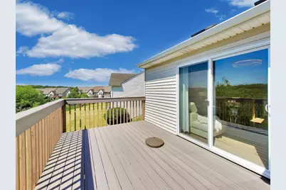 986 Viewpoint Drive, Lake in the Hills, IL 60156 - Photo 13