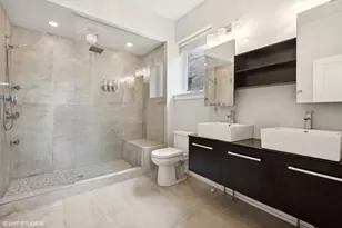 3209 N Elston Ave, Chicago, IL 60618 - Photo 9