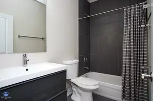 2756 N Ashland Ave, Chicago, IL 60614 - Photo 9