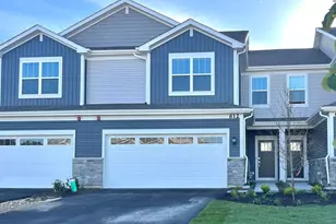 612 Cassia Ct, Crystal Lake, IL 60012 - Photo 1
