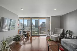10 E Ontario St, Chicago, IL 60611 - Photo 9