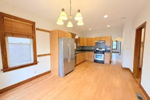 3015 S Quinn St, Chicago, IL 60608 - Photo 11