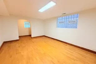 3015 S Quinn St, Chicago, IL 60608 - Photo 25