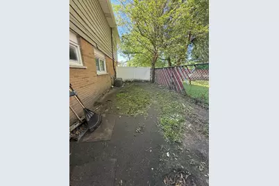 916 Williams Street, Calumet City, IL 60409 - Photo 9