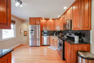 3910 Eagle Ln, Rolling Meadows, IL 60008 - Photo 11